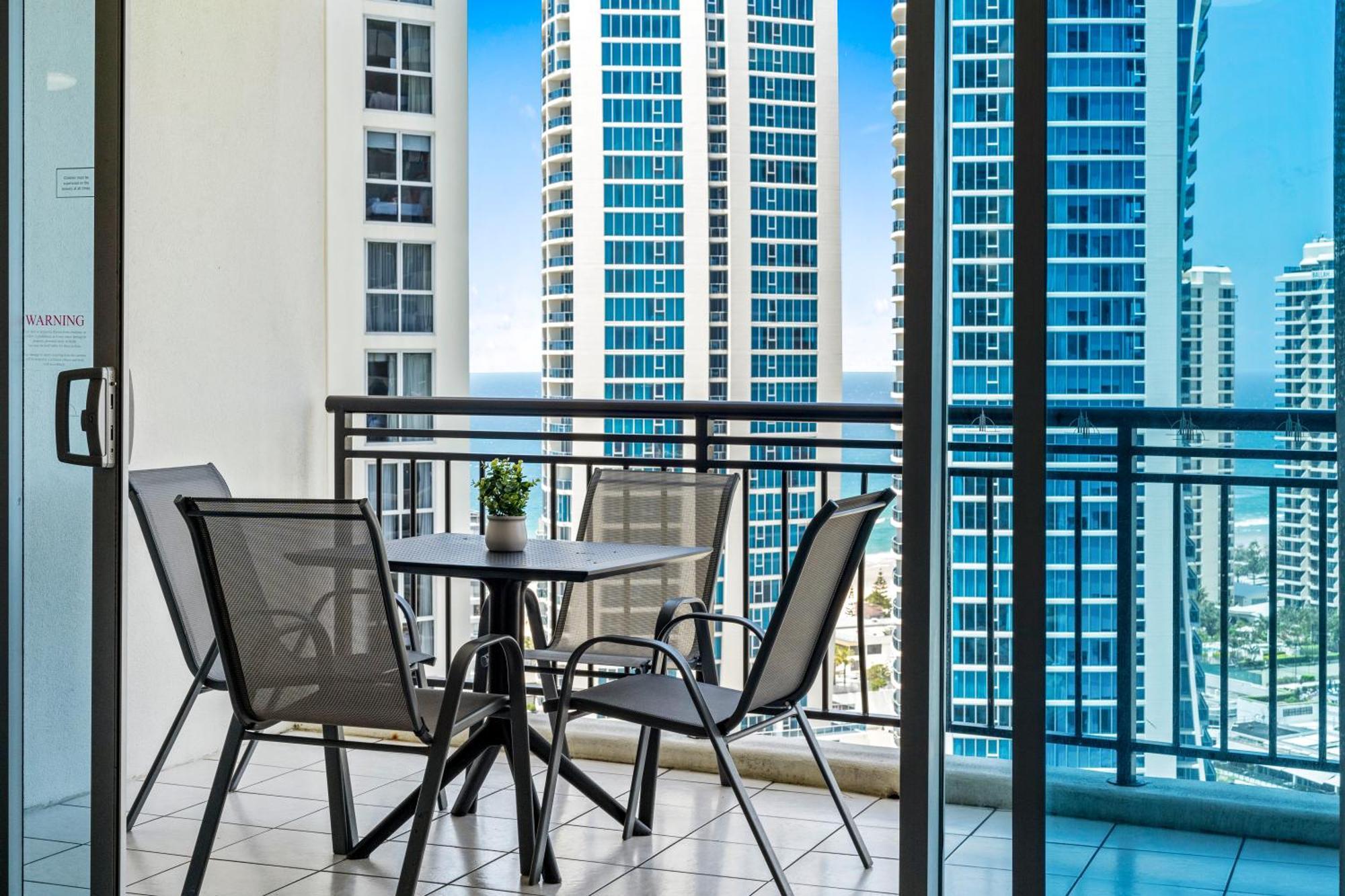 Chevron Renaissance - Self Contained & Privately Managed Apartments Gold Coast Kültér fotó